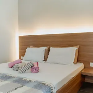 επισκεφθείτε το ξενοδοχείο
